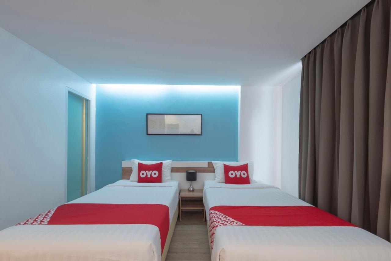 By Dee @Jomtien Hotel Патая Екстериор снимка