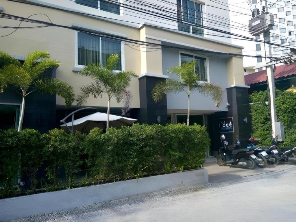 By Dee @Jomtien Hotel Патая Екстериор снимка